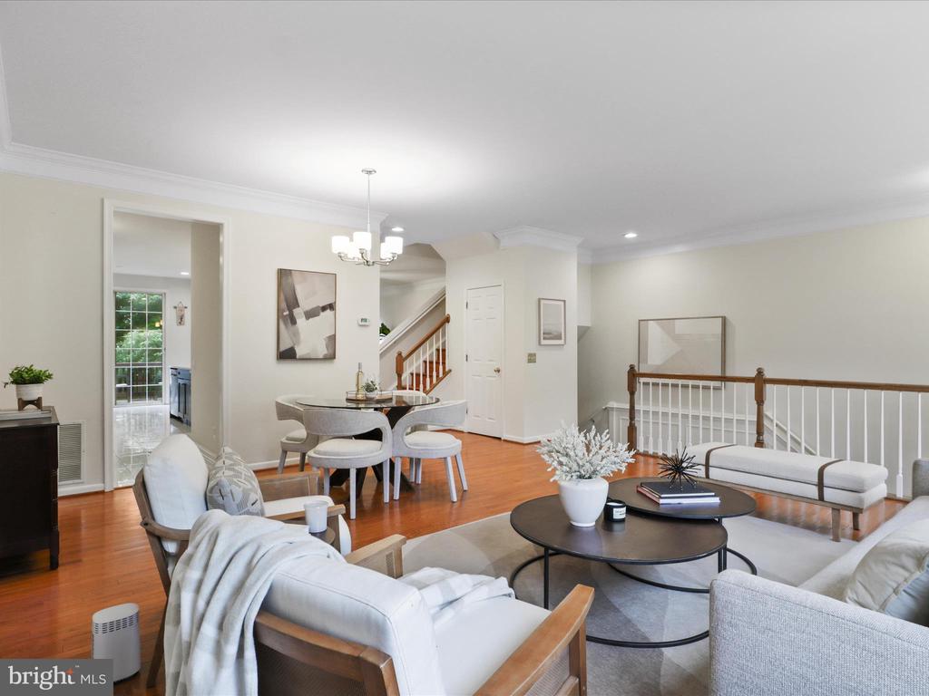 9354 DEER GLEN COURT