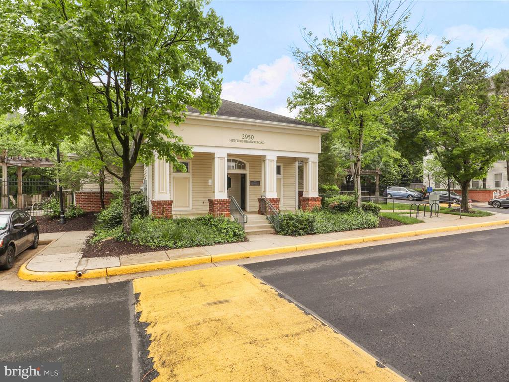 9354 DEER GLEN COURT