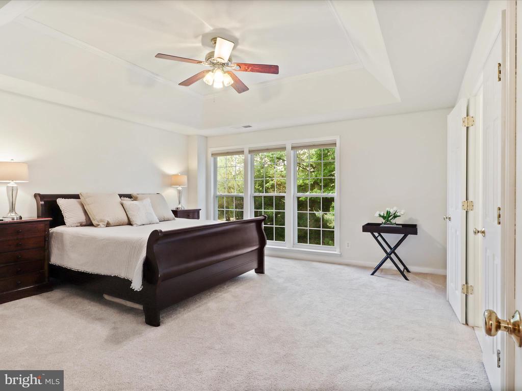 9354 DEER GLEN COURT