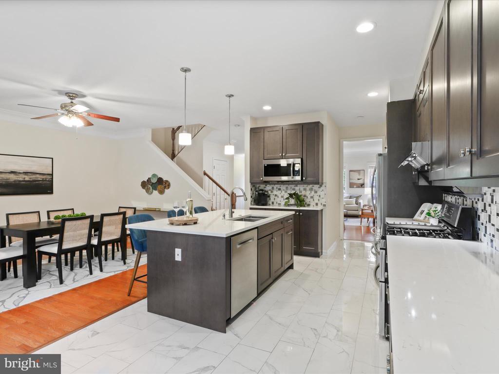9354 DEER GLEN COURT