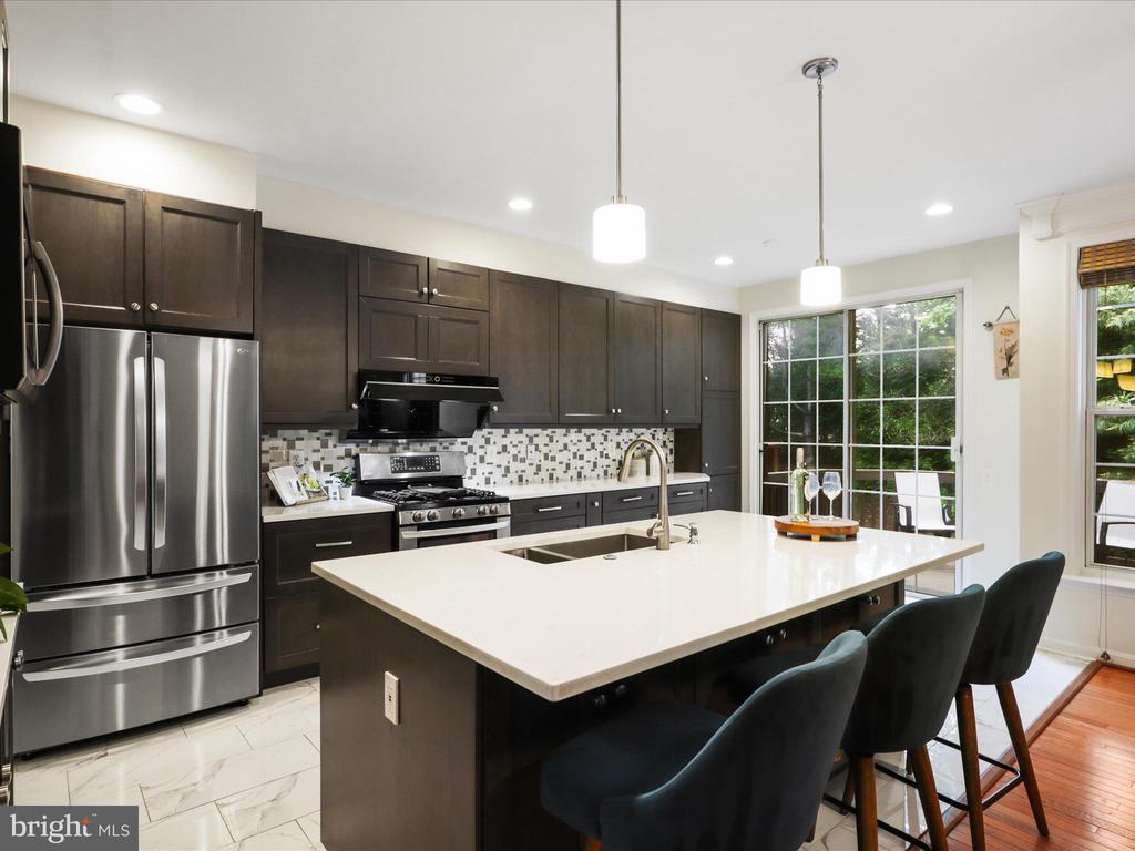 9354 DEER GLEN COURT