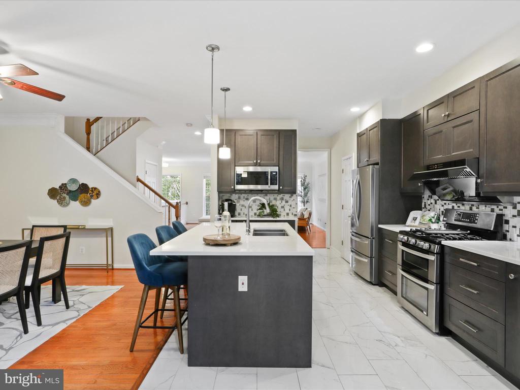 9354 DEER GLEN COURT