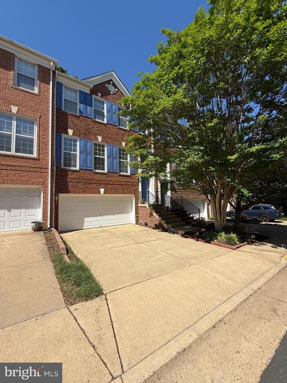 9354 DEER GLEN COURT