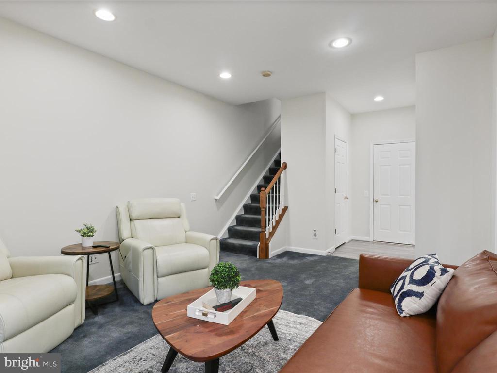 9354 DEER GLEN COURT