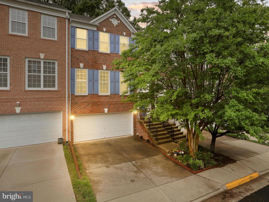 9354 DEER GLEN COURT