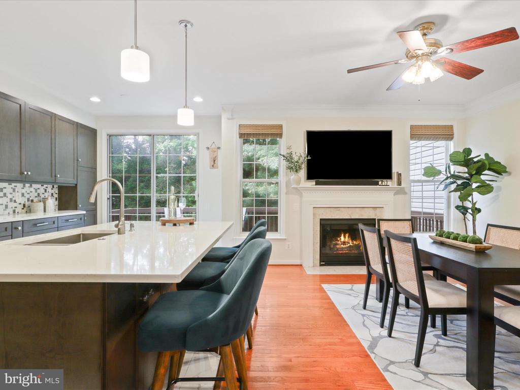 9354 DEER GLEN COURT