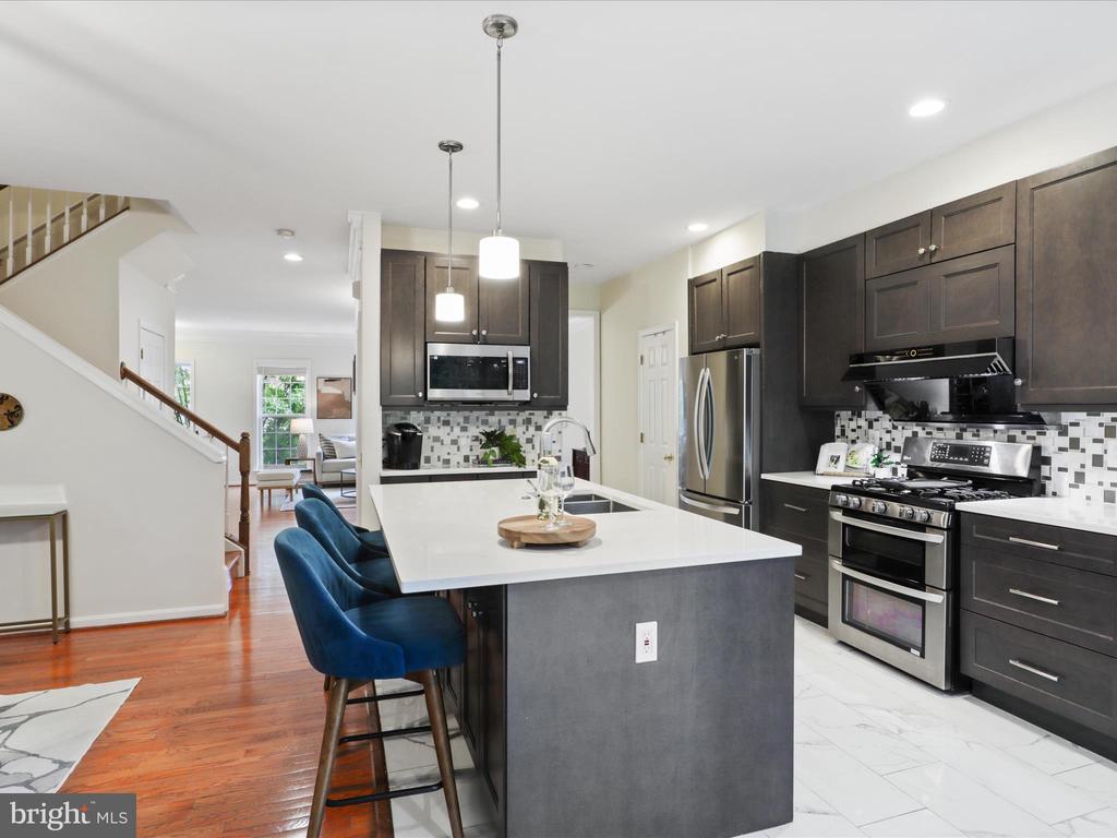 9354 DEER GLEN COURT