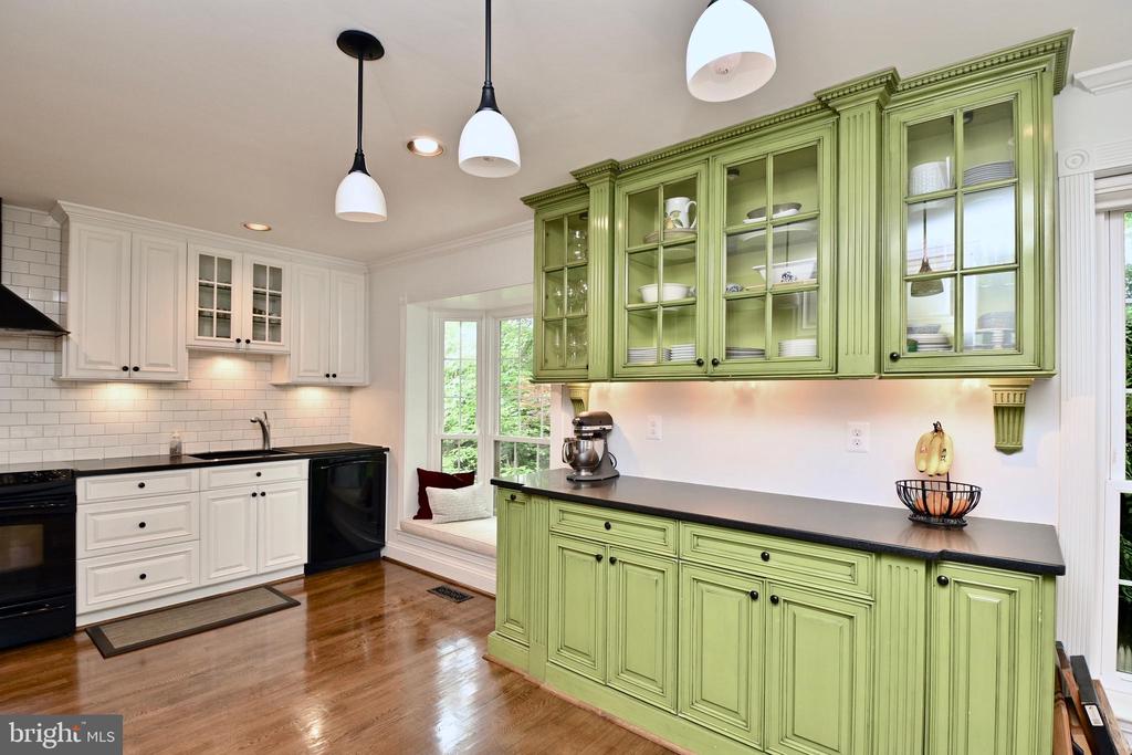 1441 MCLEAN MEWS COURT