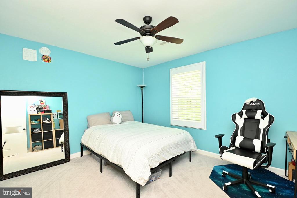 1441 MCLEAN MEWS COURT