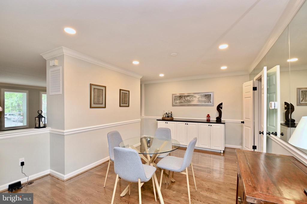 1441 MCLEAN MEWS COURT