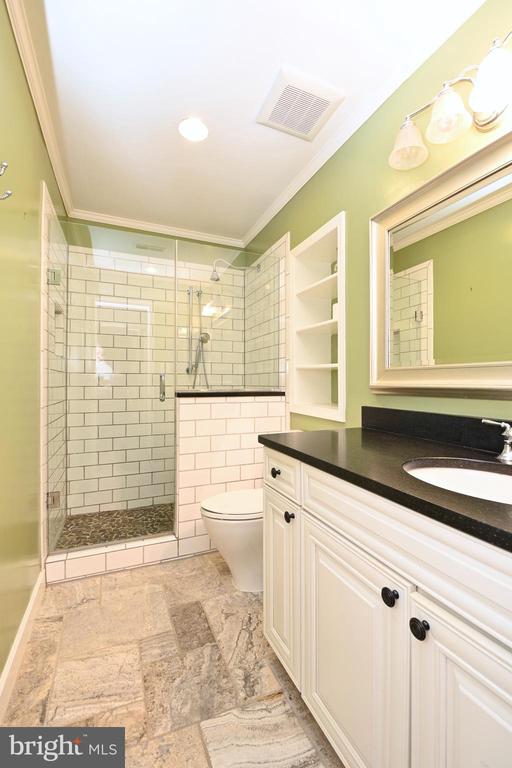 1441 MCLEAN MEWS COURT