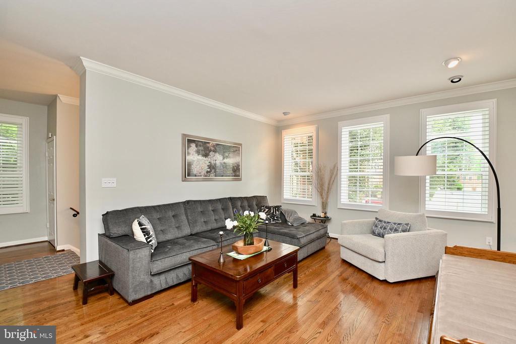 1441 MCLEAN MEWS COURT