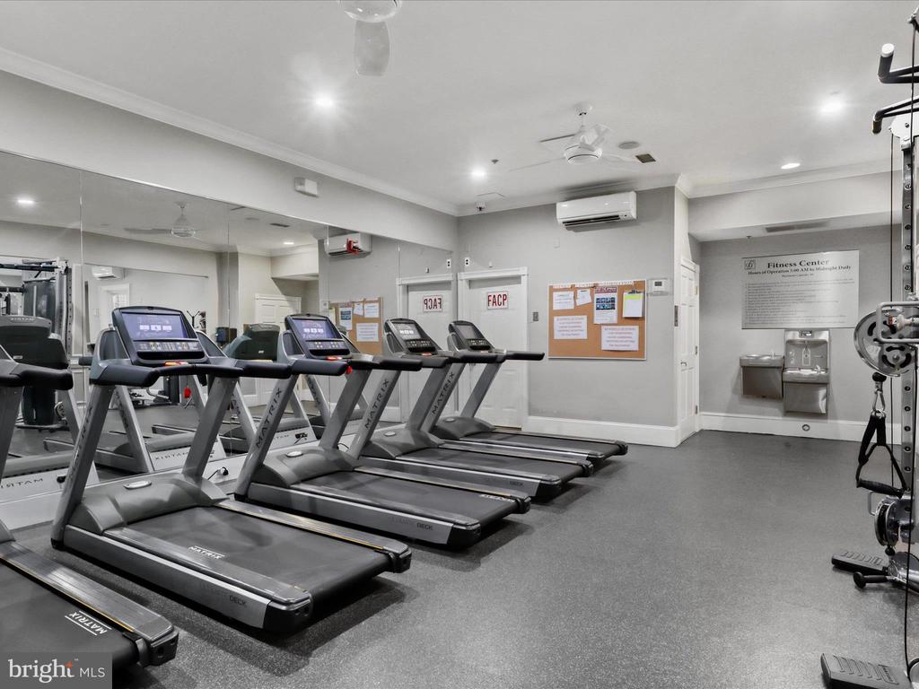 1521 SPRING GATE DRIVE Unit: 10107