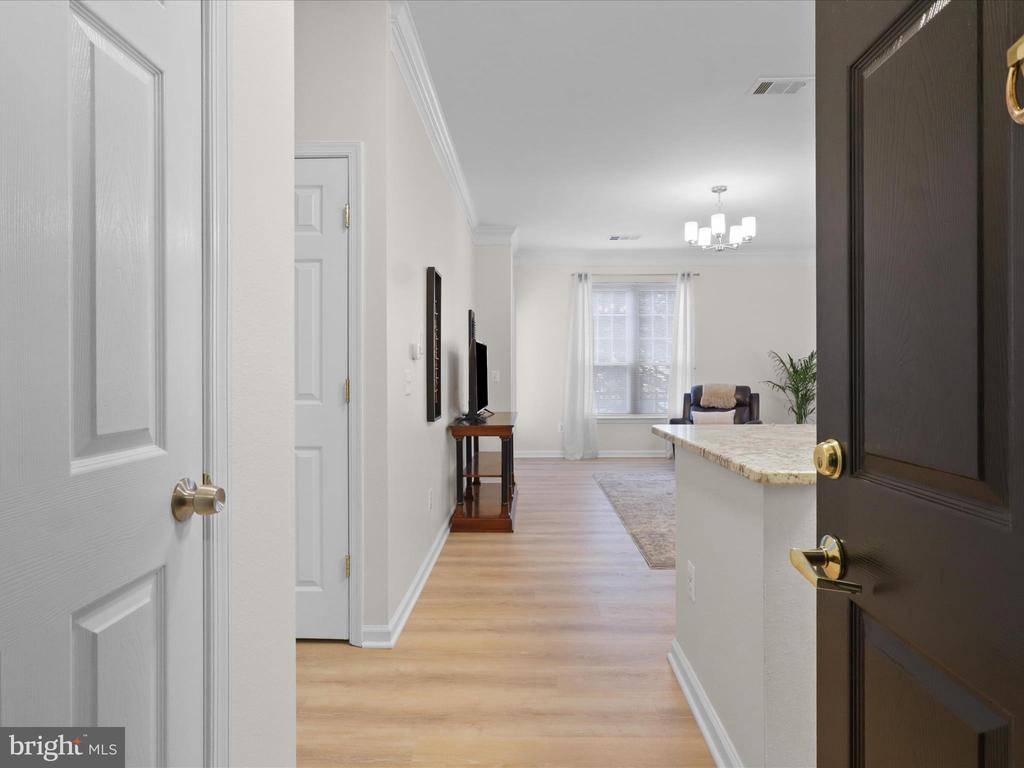 1521 SPRING GATE DRIVE Unit: 10107