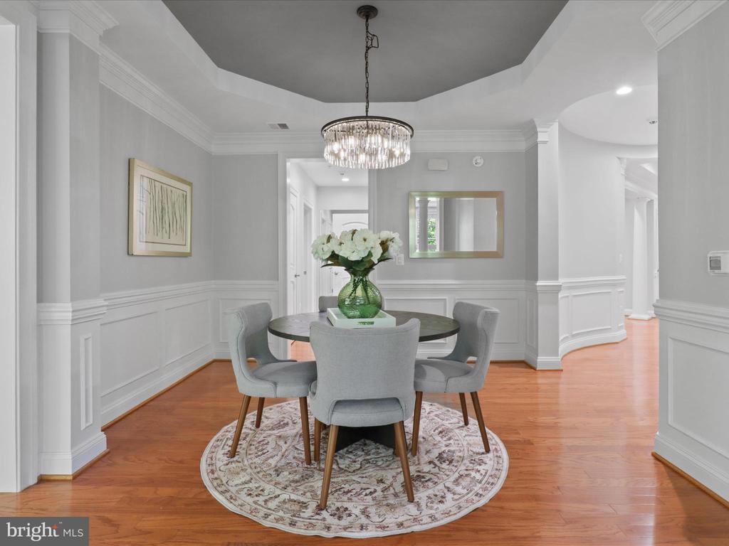 1781 CHAIN BRIDGE ROAD Unit: 303