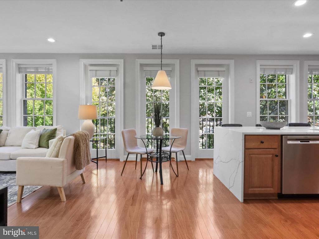 1781 CHAIN BRIDGE ROAD Unit: 303