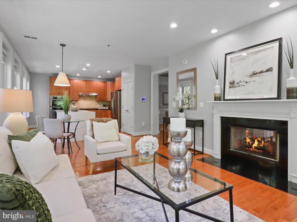1781 CHAIN BRIDGE ROAD Unit: 303