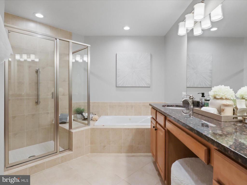 1781 CHAIN BRIDGE ROAD Unit: 303