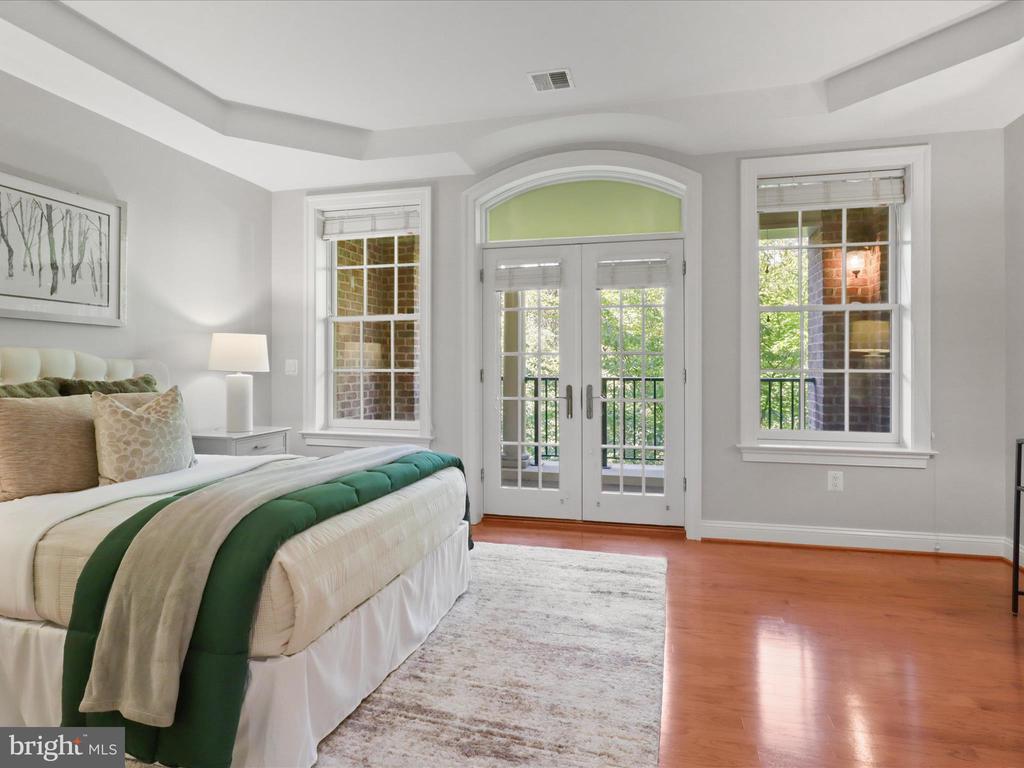 1781 CHAIN BRIDGE ROAD Unit: 303