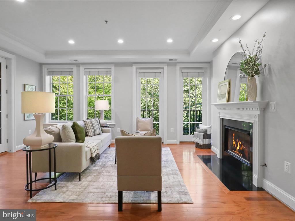 1781 CHAIN BRIDGE ROAD Unit: 303