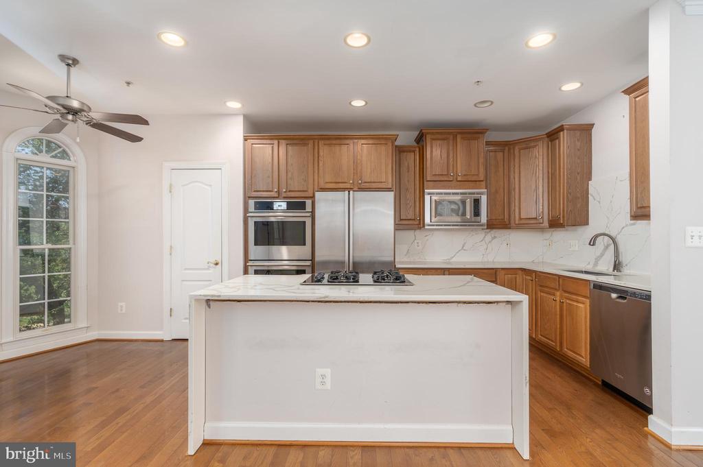 7748 LEGERE COURT