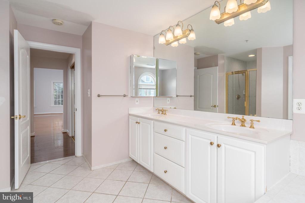 7748 LEGERE COURT