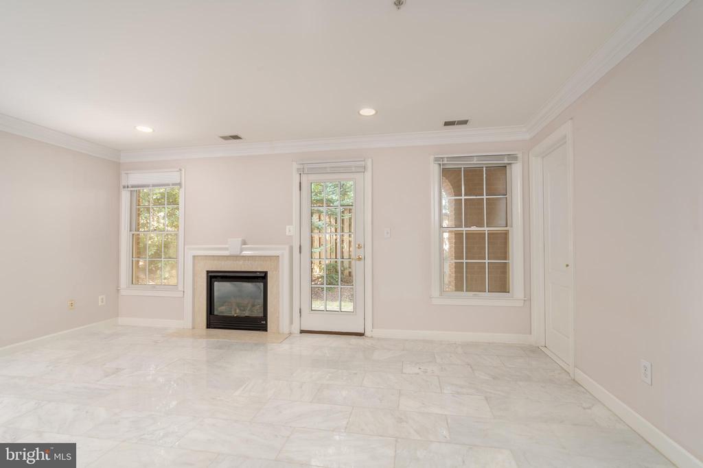 7748 LEGERE COURT