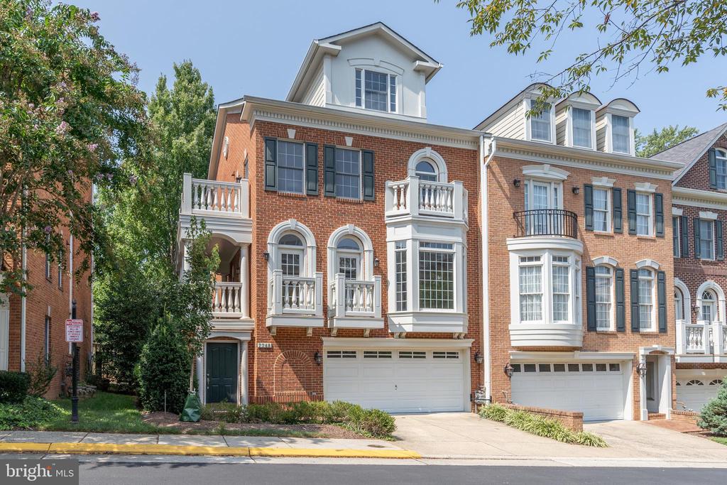 7748 LEGERE COURT