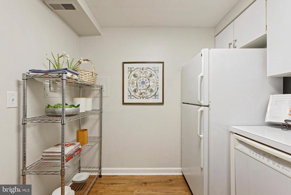 7640 TREMAYNE Unit: 202