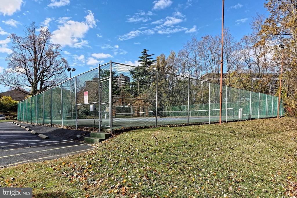 7640 TREMAYNE Unit: 202