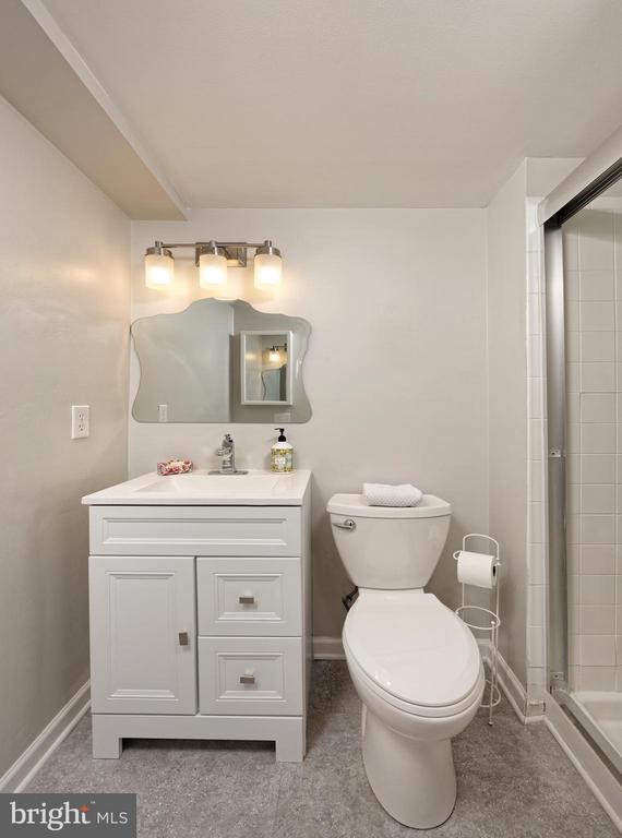 7640 TREMAYNE Unit: 202