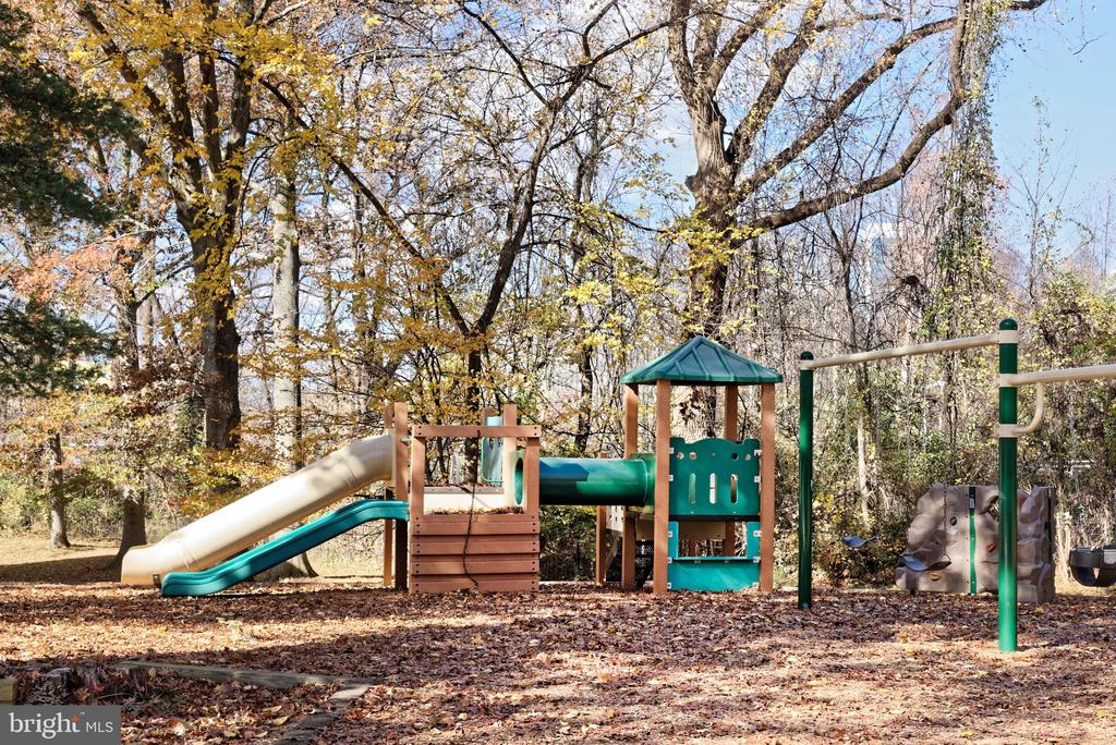 7640 TREMAYNE Unit: 202