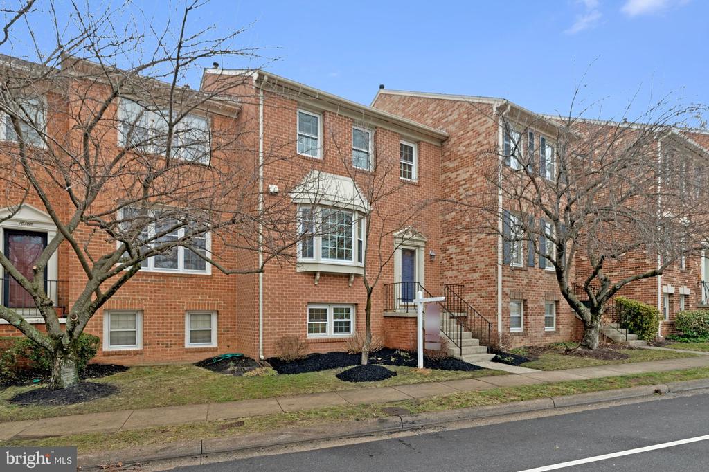 10106 BUSHMAN DRIVE