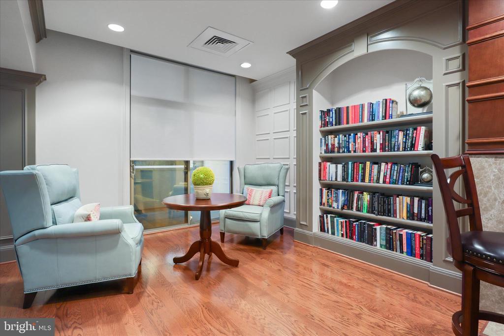 1450 EMERSON AVENUE Unit: G05