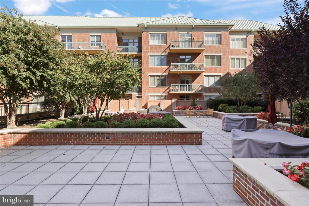 1450 EMERSON AVENUE Unit: G05