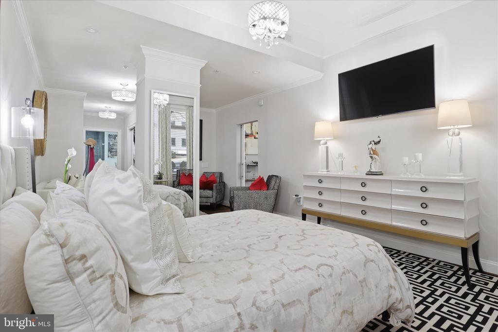 1450 EMERSON AVENUE Unit: G05