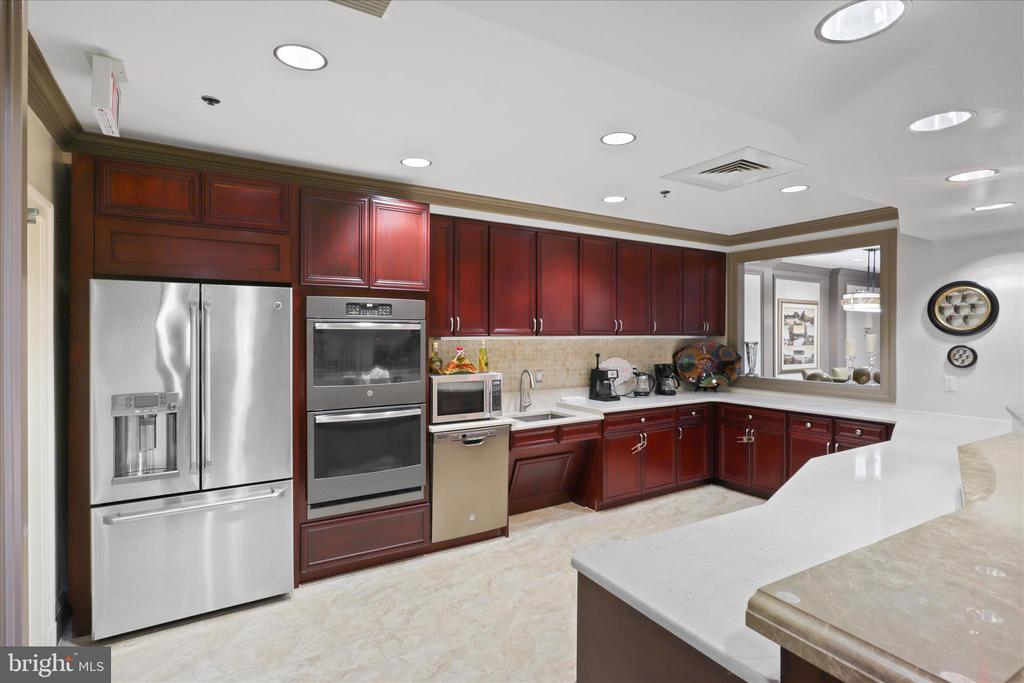1450 EMERSON AVENUE Unit: G05