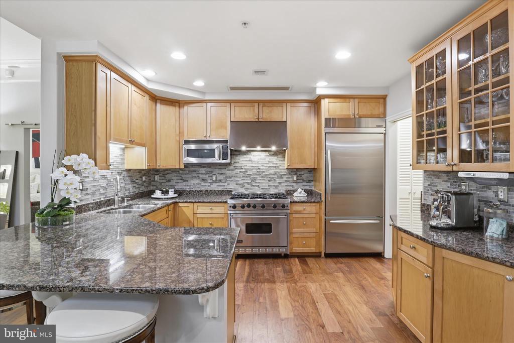 1450 EMERSON AVENUE Unit: G05
