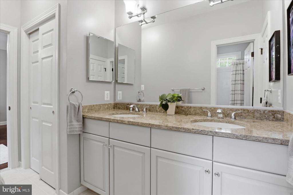 6441 GEORGETOWN PIKE