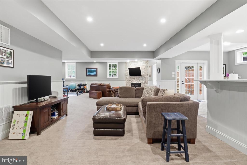 6441 GEORGETOWN PIKE