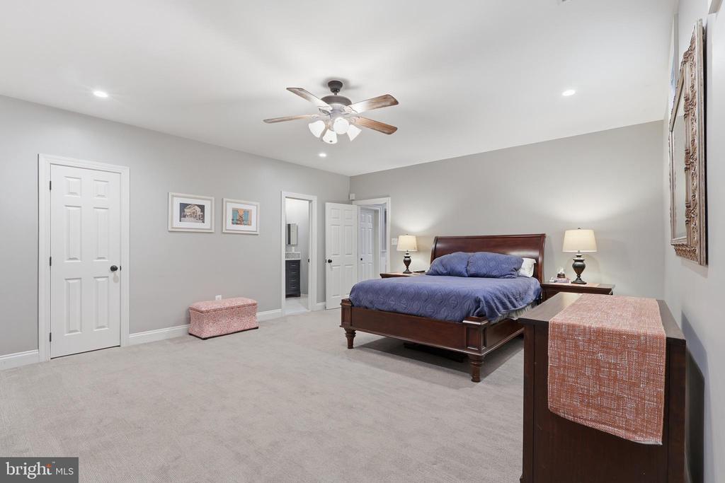 6441 GEORGETOWN PIKE