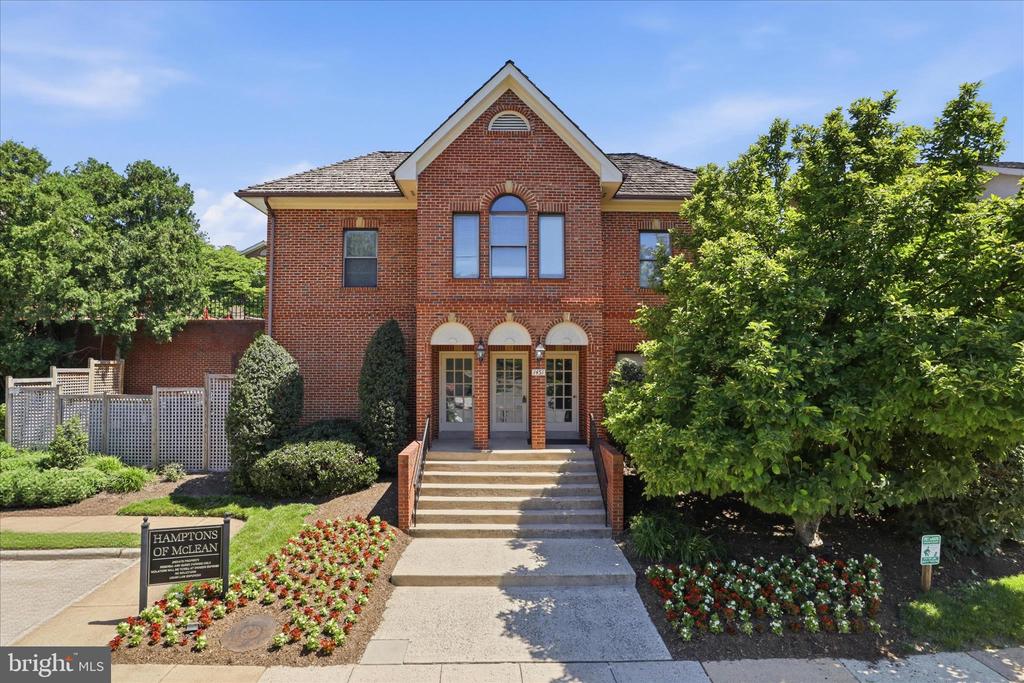 1456 HAMPTON HILL CIRCLE