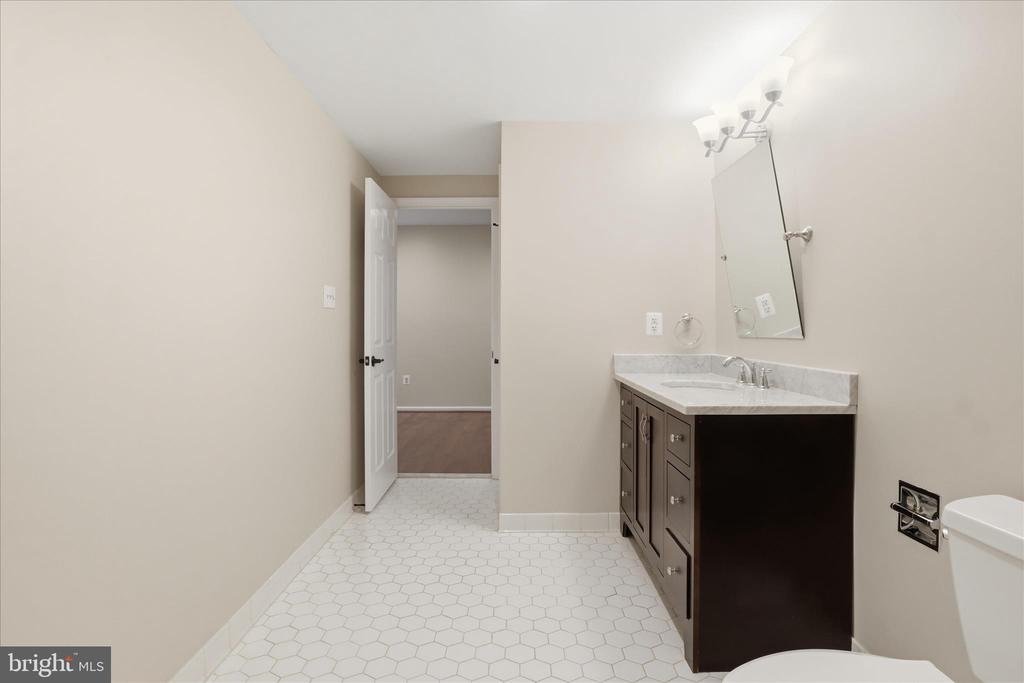 1456 HAMPTON HILL CIRCLE