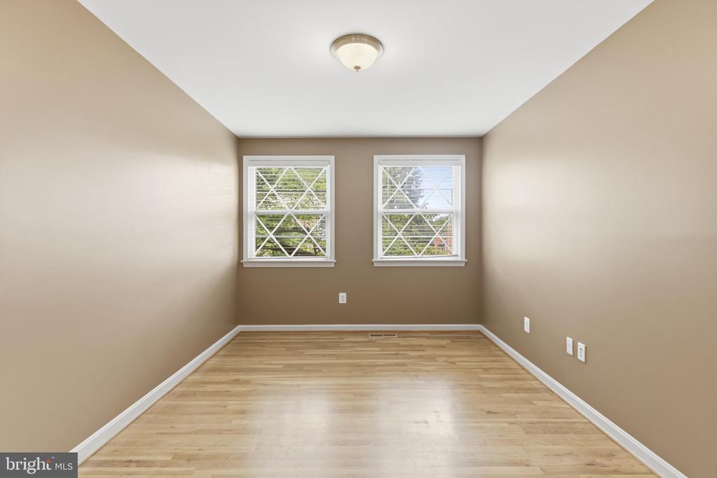 2007 HOPEWOOD DRIVE