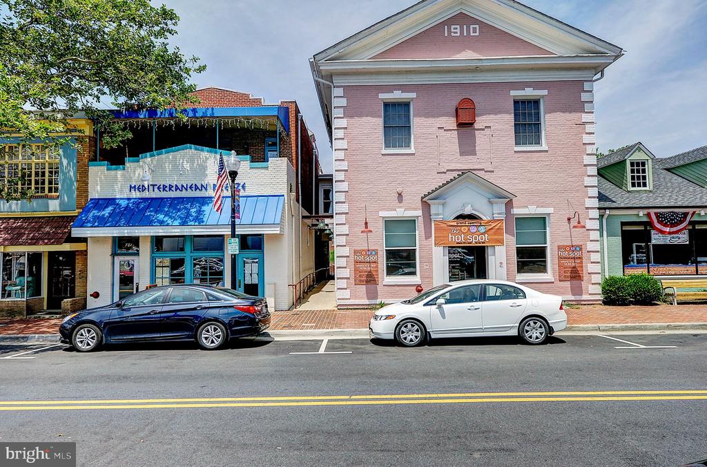 632 NASH ST
