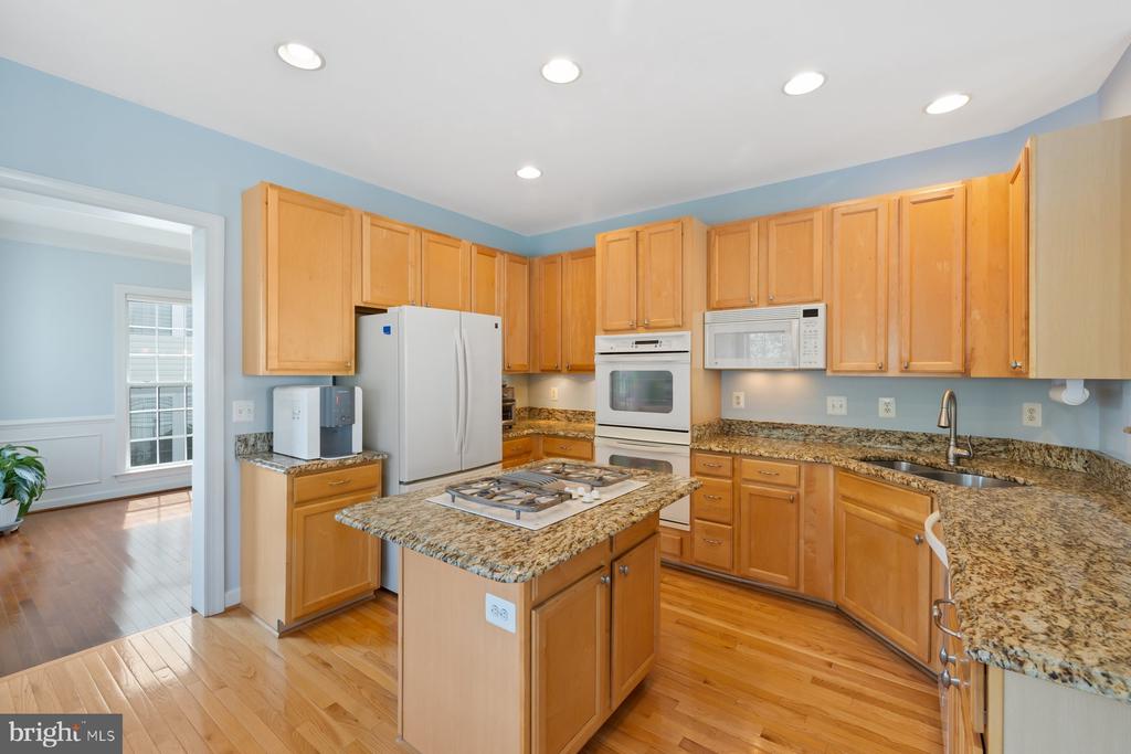 1616 CHICKASAW PLACE NE