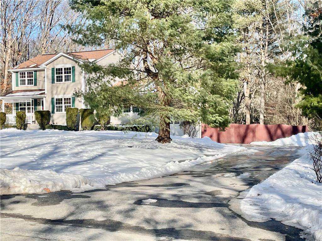 17 Dayna Drive