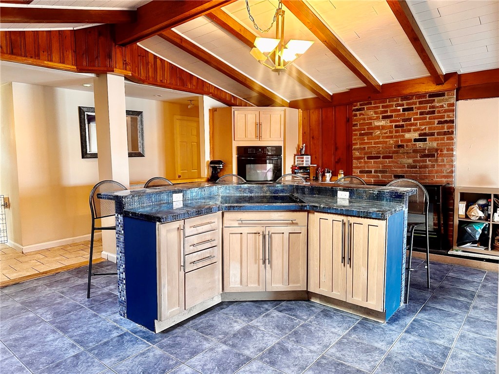 462 Lake Shore Drive