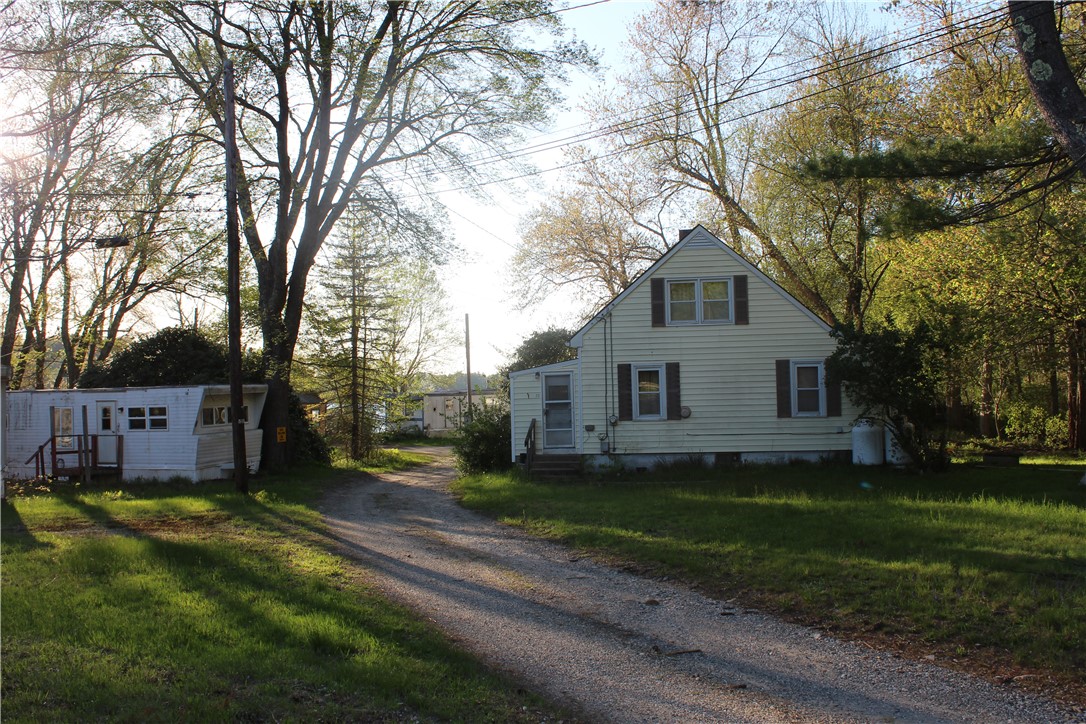 2267 Putnam Pike Pike