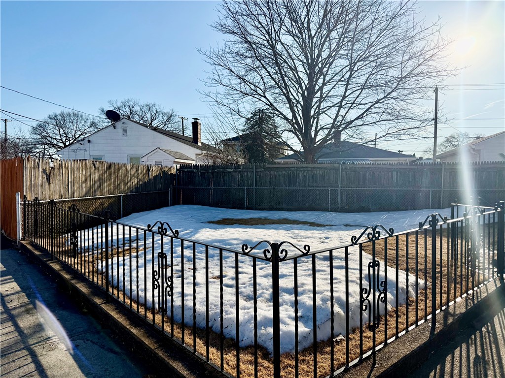 327 Rhode Island Avenue